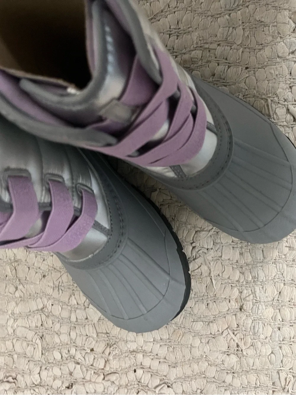 OshKosh B'gosh Gray Boots with Lavender Laces